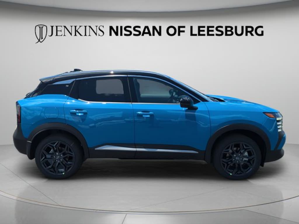New 2026 Nissan Kicks SR SUV