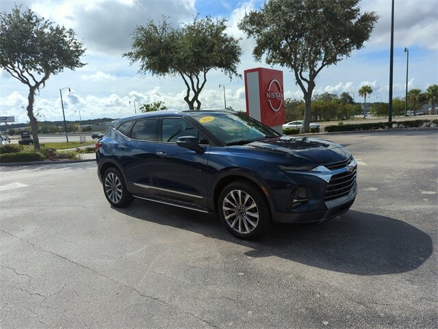 2022 Chevrolet Blazer Premier photo 2