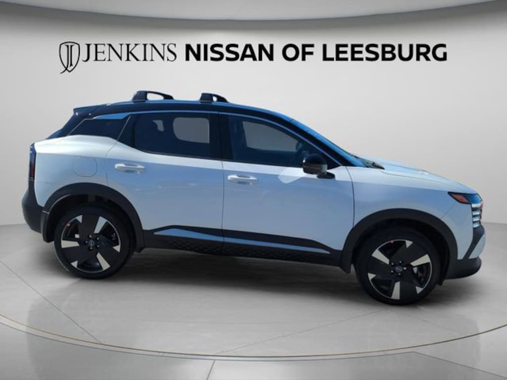 New 2026 Nissan Kicks SR SUV