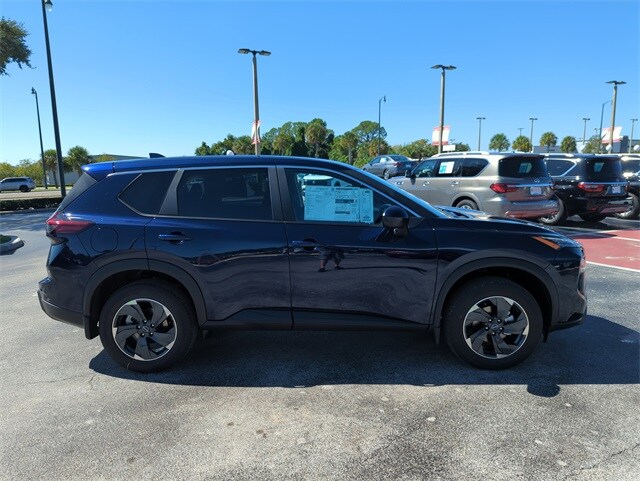 2026 Nissan Rogue SV photo 2