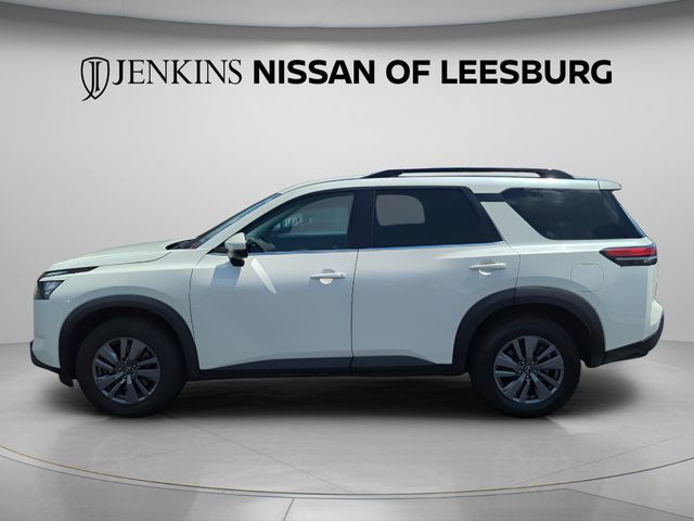 2024 Nissan Pathfinder SV - Photo 11