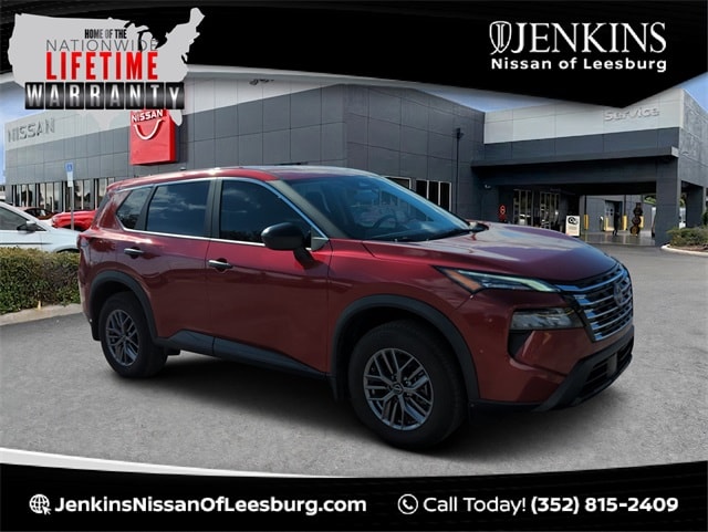 2025 Nissan Rogue S's photo