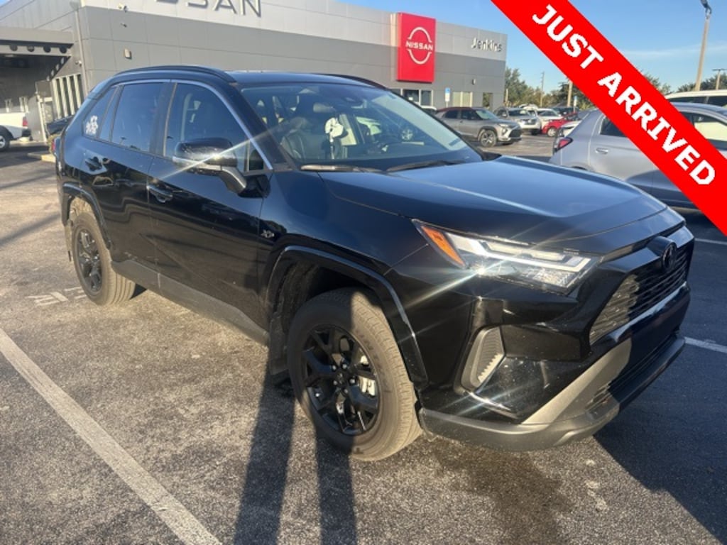 Used 2025 Toyota RAV4 XLE SUV