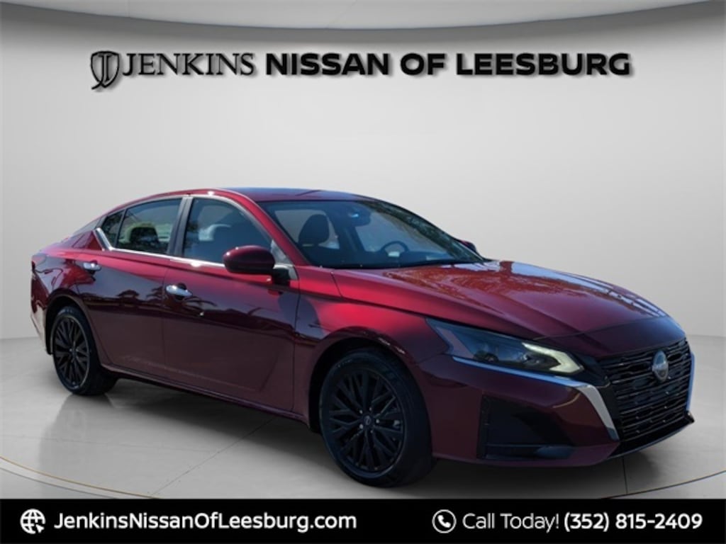 New 2025 Nissan Altima SV Sedan