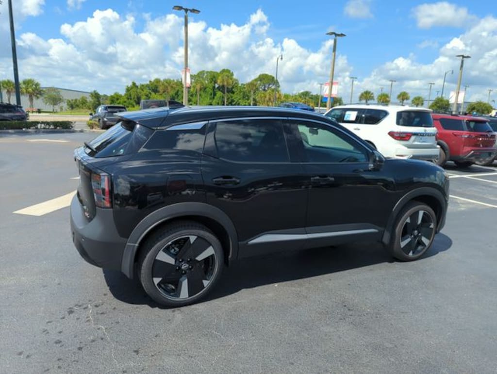 Certified 2025 Nissan Kicks SR SUV