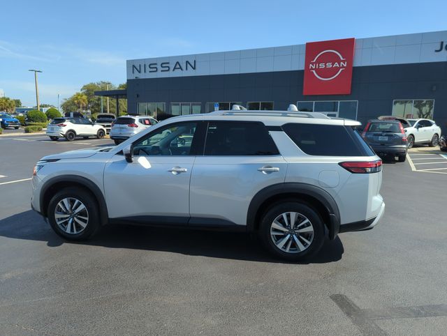 2023 Nissan Pathfinder SL - Photo 10