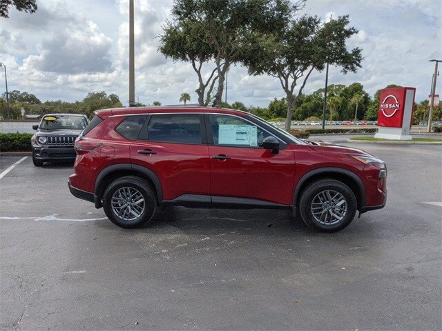 2025 Nissan Rogue S photo 3