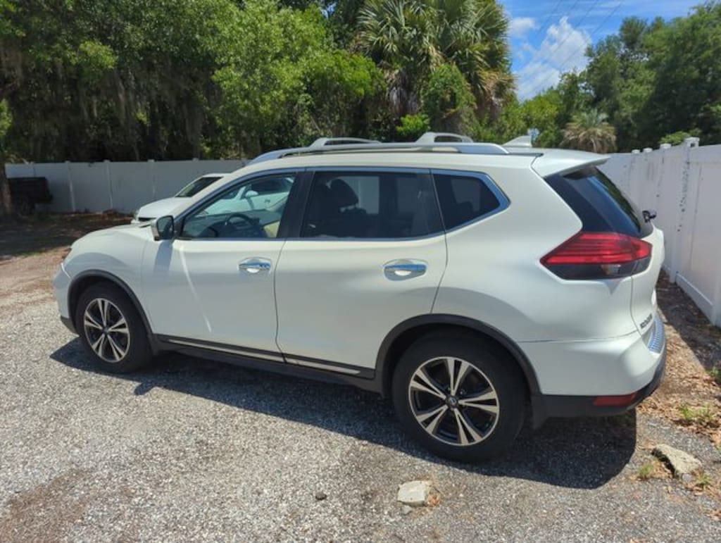 Certified 2017 Nissan Rogue SL SUV