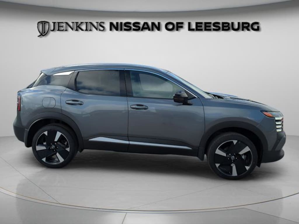 New 2026 Nissan Kicks SR SUV