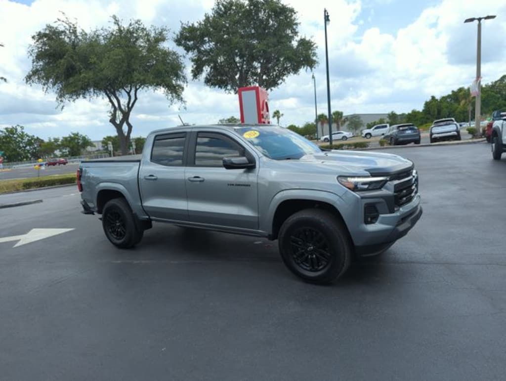 Used 2024 Chevrolet Colorado LT Truck Crew Cab