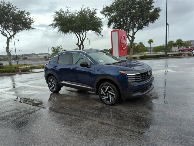 2026 Nissan Kicks SV photo 2