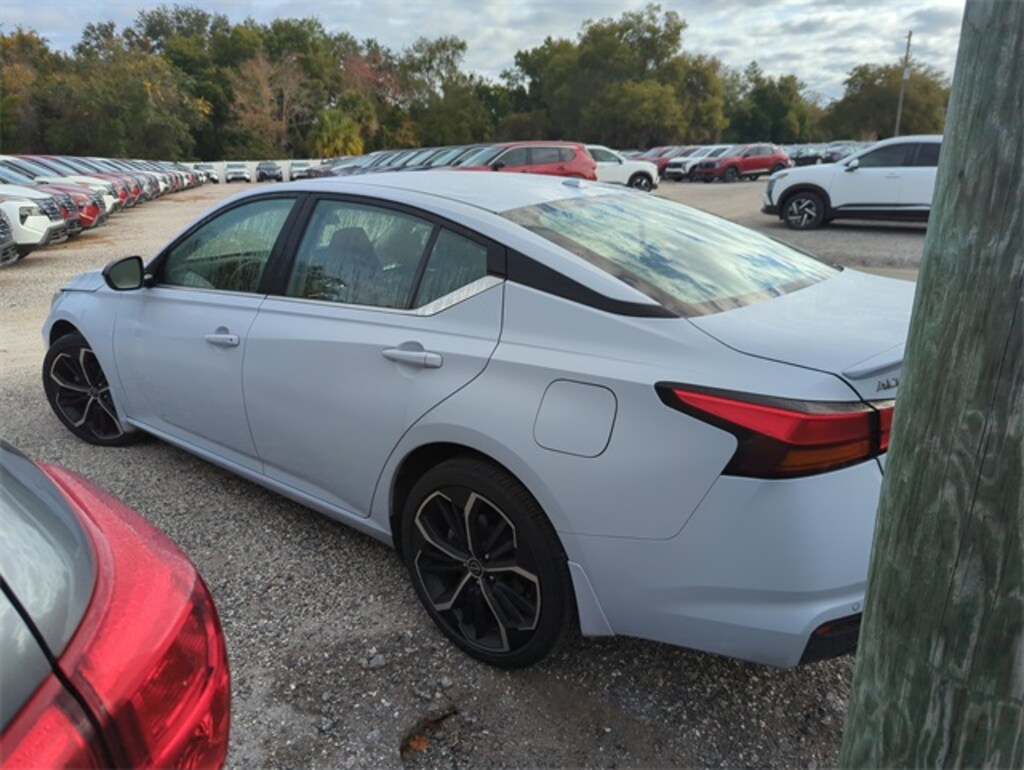 Used 2023 Nissan Altima 2.5 SR Sedan