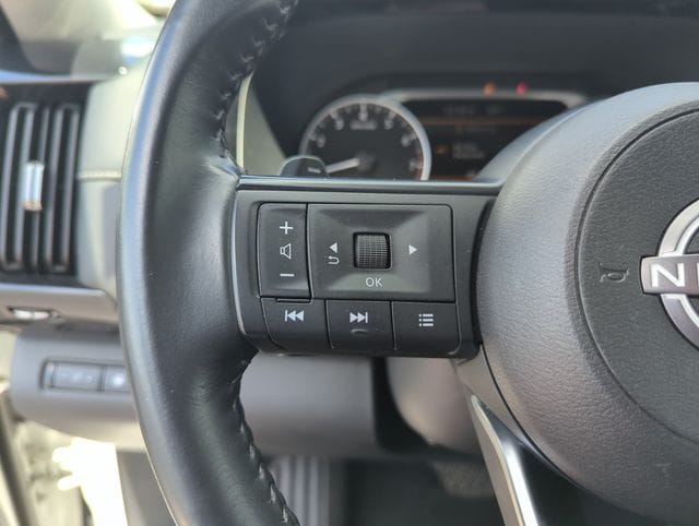 2024 Nissan Pathfinder SV - Photo 42