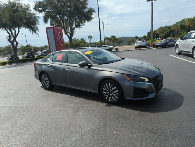 2024 Nissan Altima SV