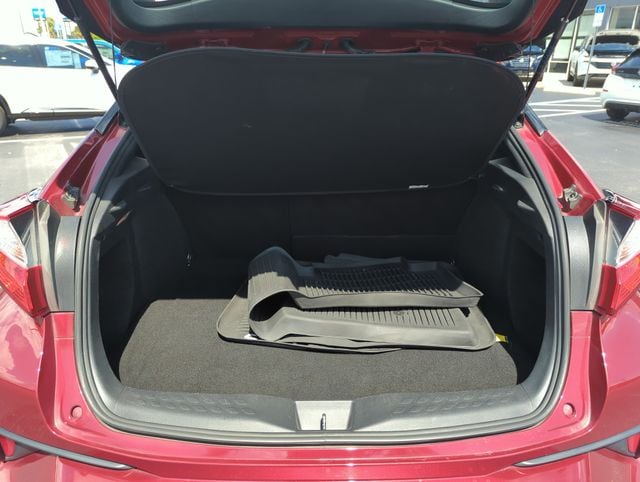 2018 Toyota C-HR XLE Premium - Photo 19