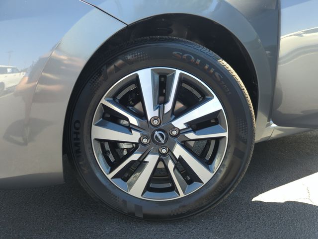 2025 Nissan Versa Sedan SV - Photo 45