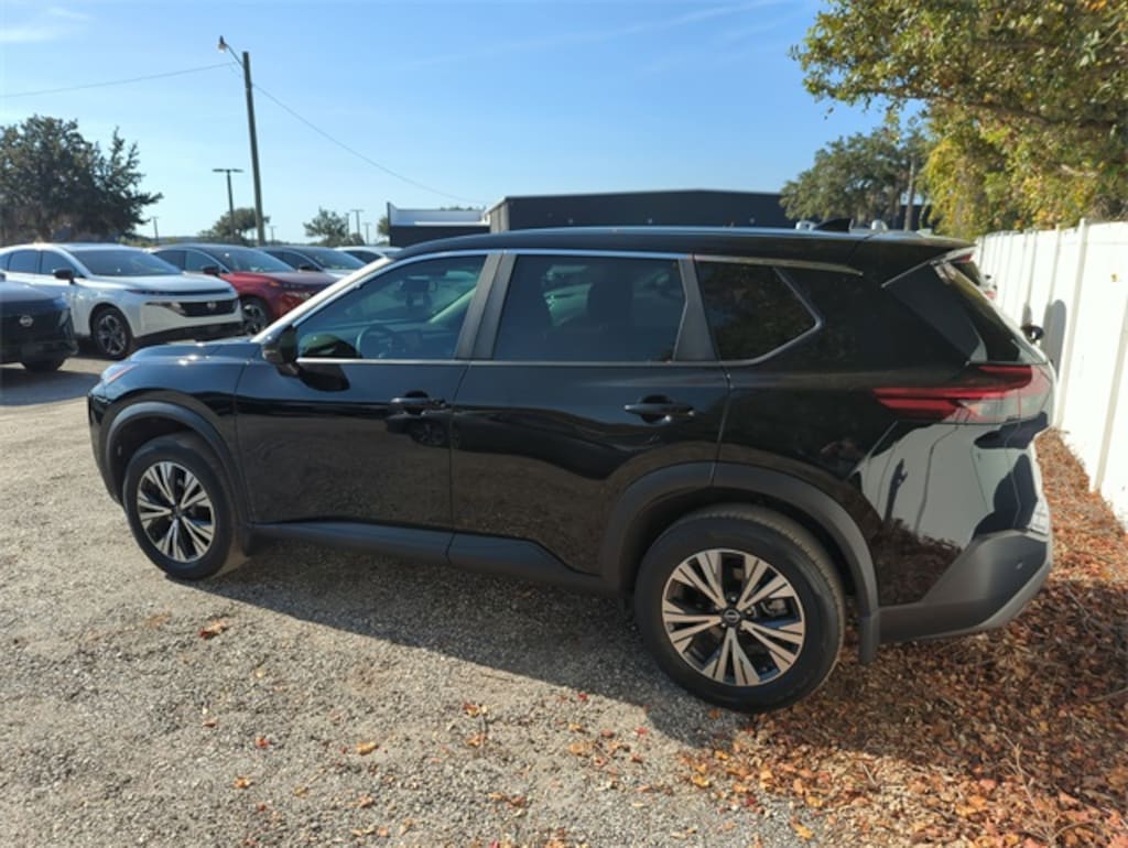 Certified 2022 Nissan Rogue SV SUV