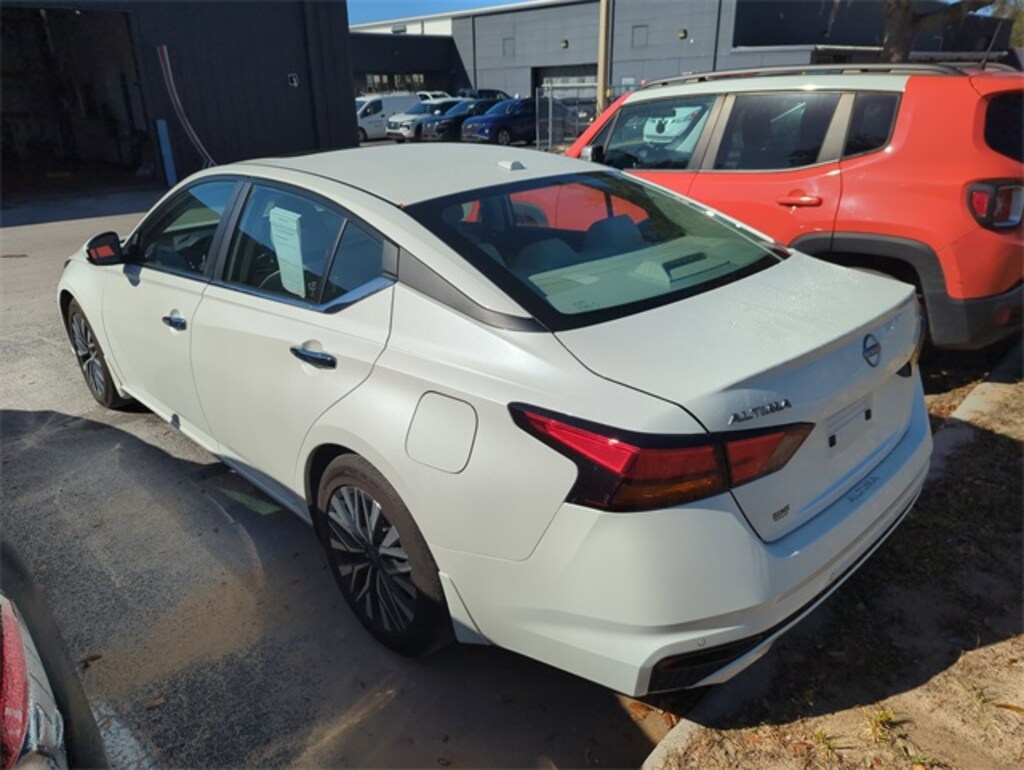 Certified 2024 Nissan Altima 2.5 SV Sedan
