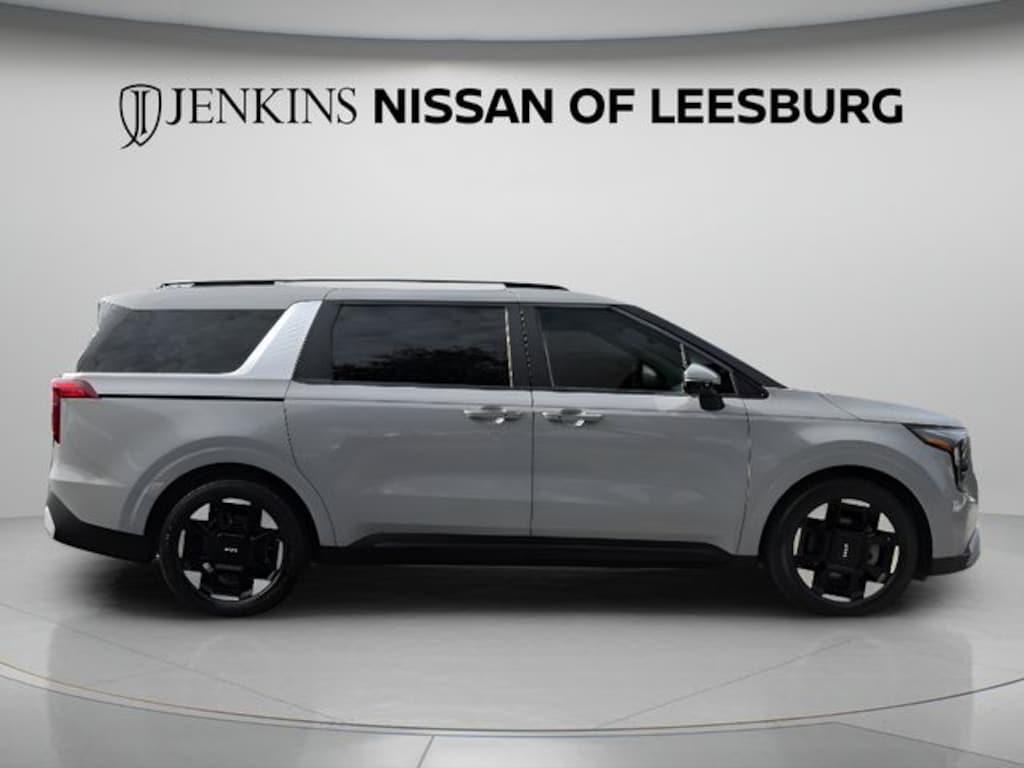 Used 2025 Kia Carnival EX Van Passenger Van