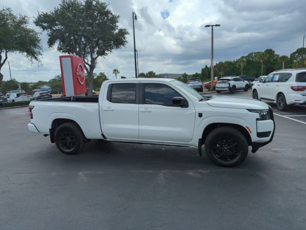 New 2026 Nissan Frontier SV Truck Crew Cab