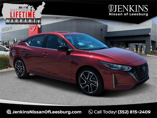 2025 Nissan Sentra SR's photo