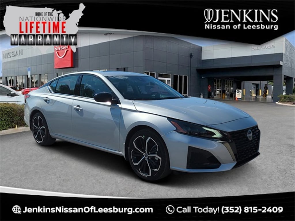 New 2025 Nissan Altima SR Sedan