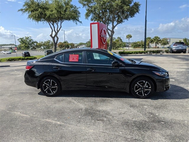 2025 Nissan Sentra SV photo 3