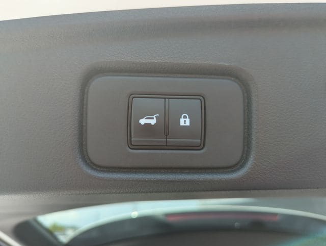 2023 Nissan Pathfinder SL - Photo 21