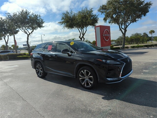 2022 Lexus RX 350L Premium photo 2