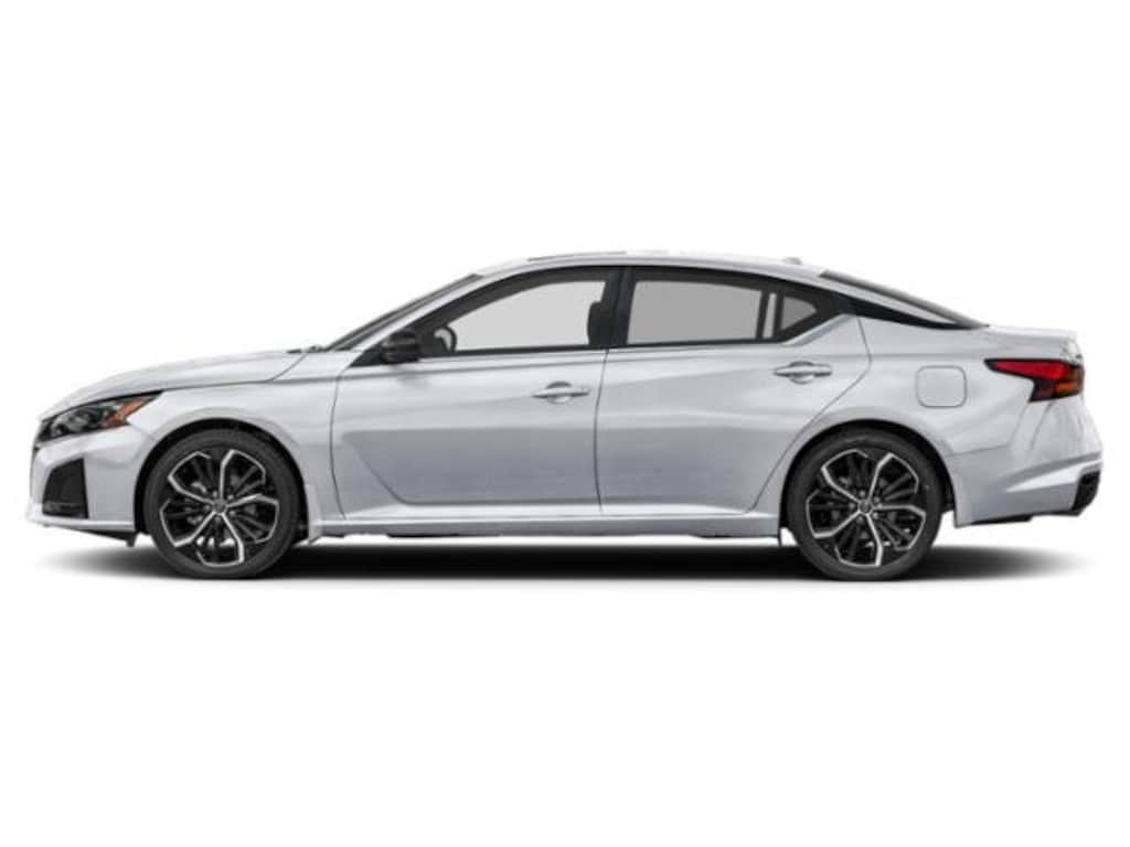 New 2026 Nissan Altima SR Sedan