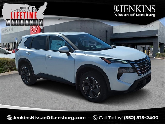 2026 Nissan Rogue SV's photo