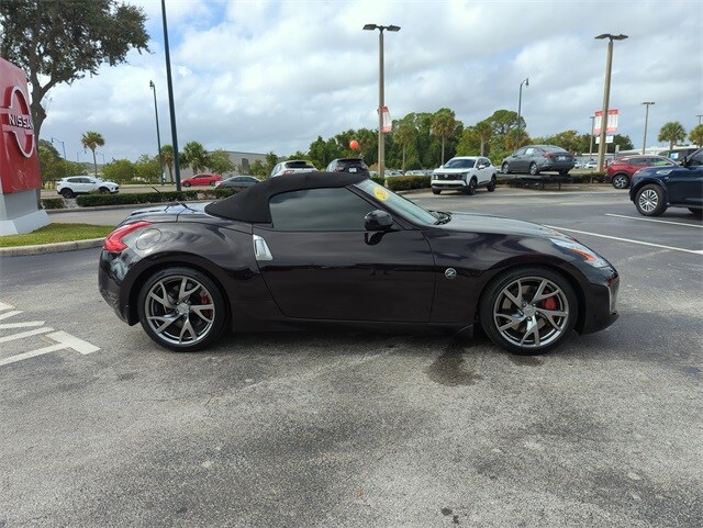 2016 Nissan 370Z Touring Sport photo 2