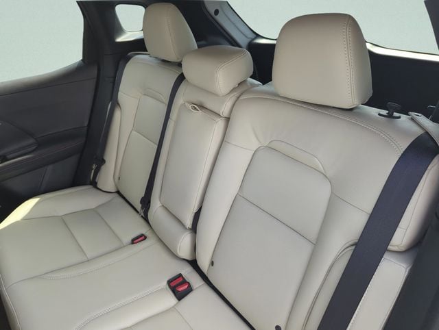 2025 Nissan Kicks SR - Photo 25