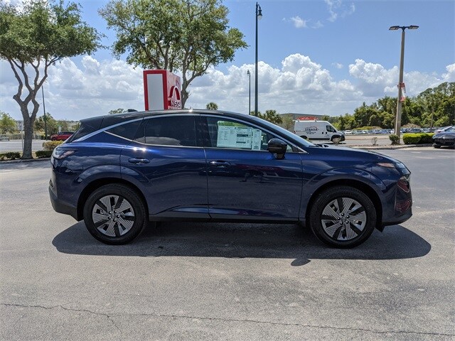 2025 Nissan Murano SL photo 3