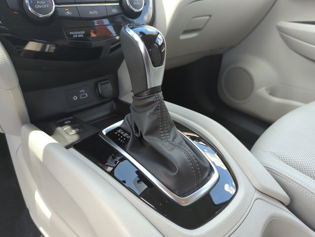 2021 Nissan Rogue Sport SL - Photo 38