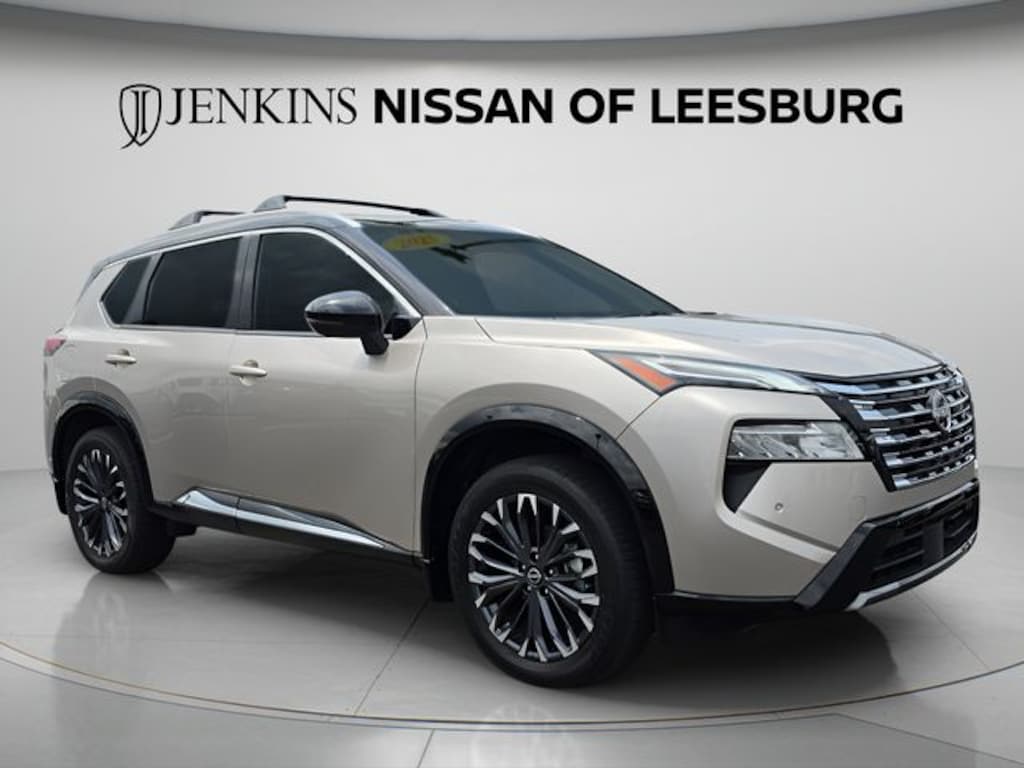 Used 2025 Nissan Rogue Platinum SUV