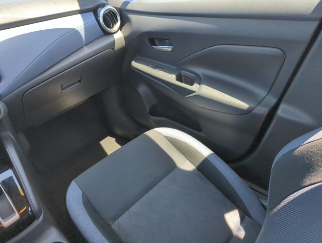 2023 Nissan Versa Sedan SV - Photo 27