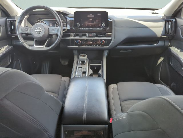 2024 Nissan Pathfinder SV - Photo 23
