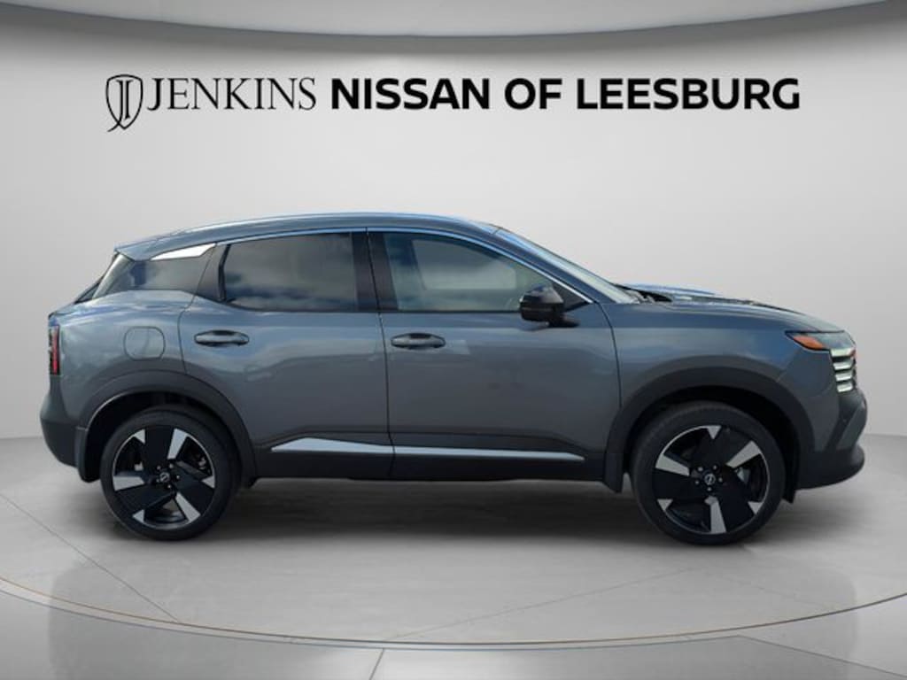 New 2026 Nissan Kicks SR SUV