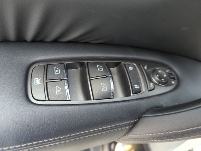 2023 Nissan Armada Platinum - Photo 34