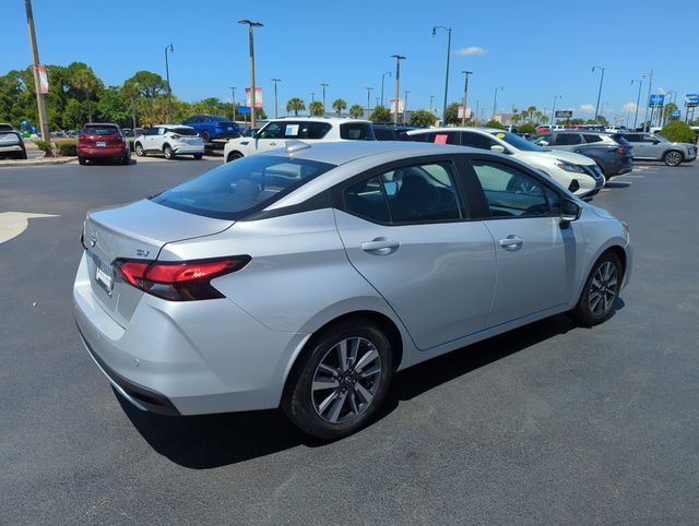 2023 Nissan Versa Sedan SV - Photo 6