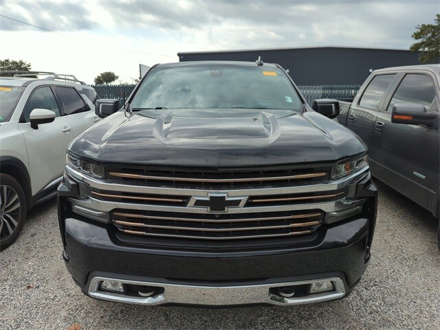 2022 Chevrolet Silverado 1500 High Country photo 3