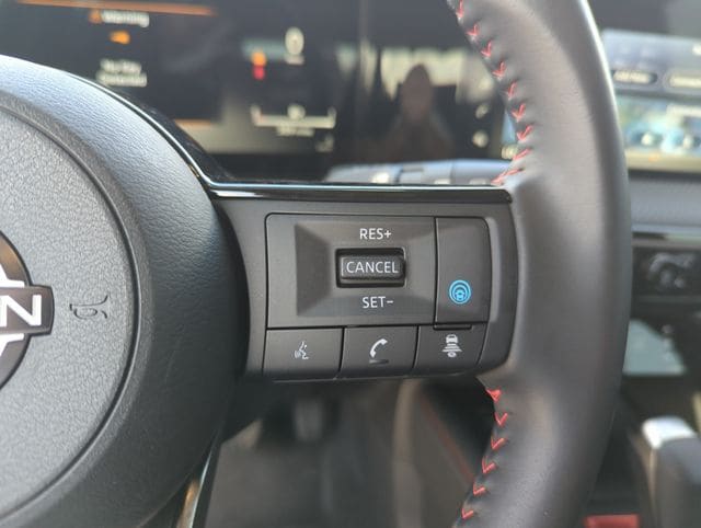 2025 Nissan Kicks SR - Photo 43