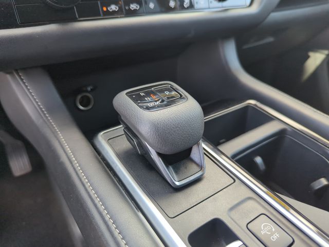2024 Nissan Pathfinder SV - Photo 39