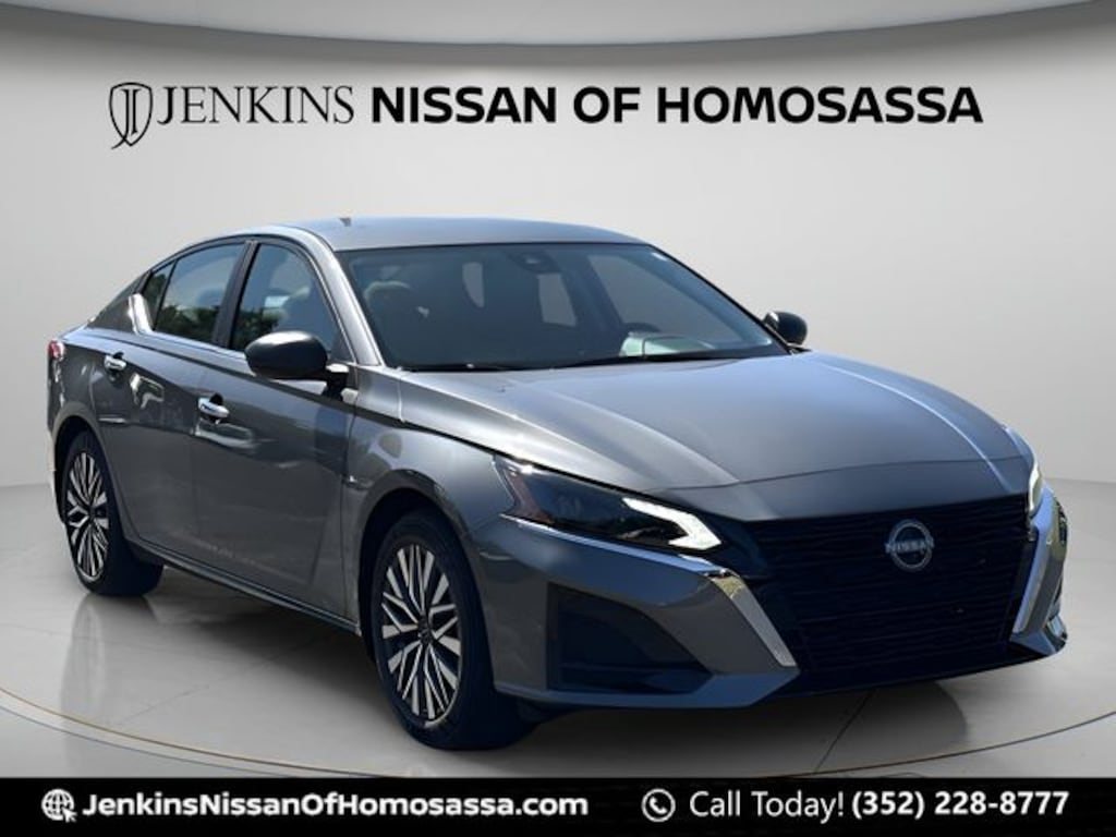 New 2025 Nissan Altima SV Sedan