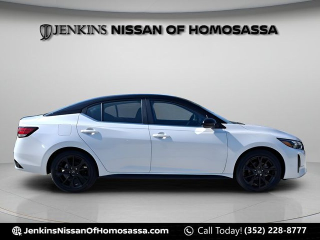 Certified 2025 Nissan Sentra SR Sedan