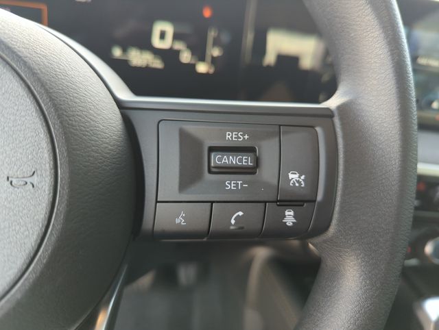2025 Nissan Kicks SV AWD - Photo 42