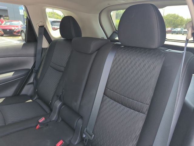 2020 Nissan Rogue SV - Photo 30