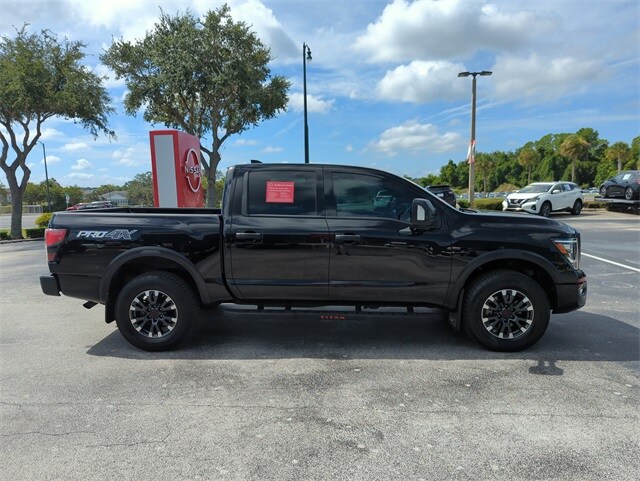 2024 Nissan Titan PRO-4X photo 3
