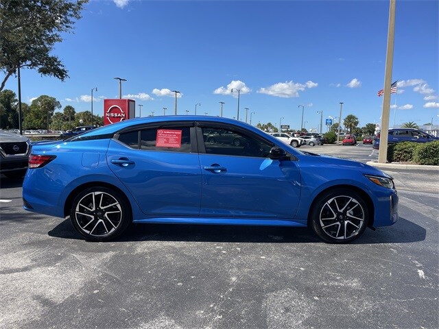 2024 Nissan Sentra SR Premium photo 2